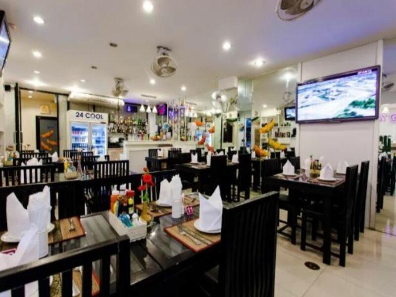 Hotel @ White Patong Esterno foto