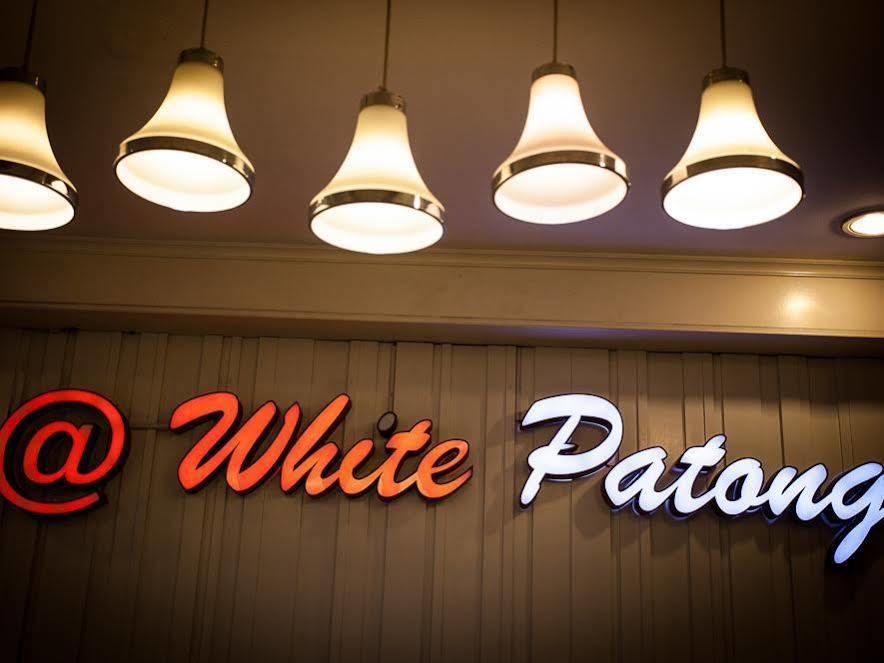 Hotel @ White Patong Esterno foto